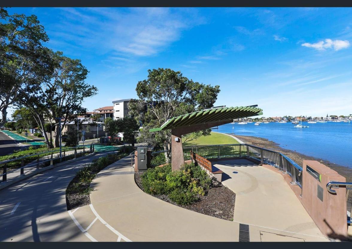 Excellsior Apartments Mooloolaba Bagian luar foto